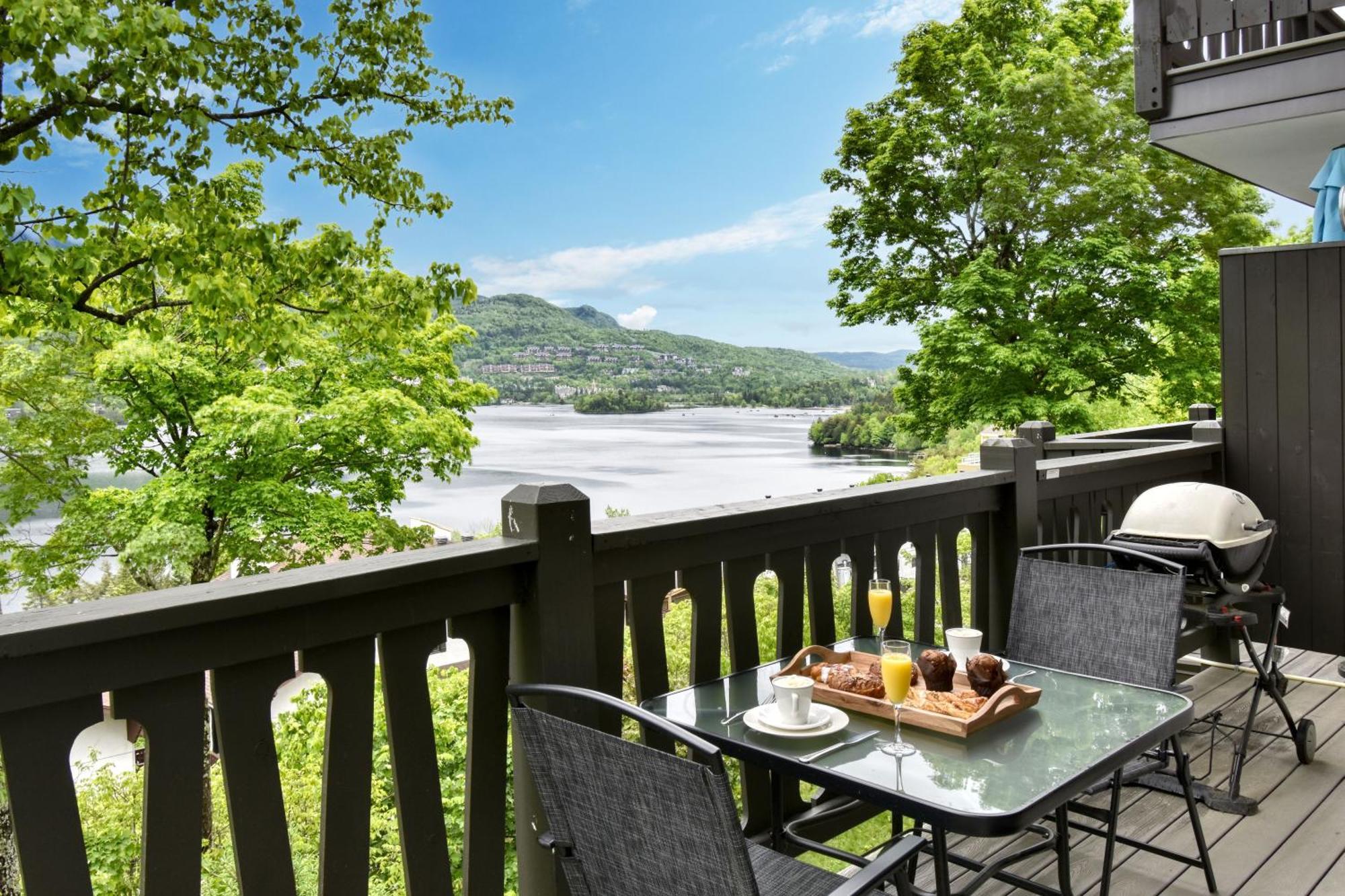 Stunning Condo - View On Lake Tremblant & Mountain Mont-Tremblant Exterior foto